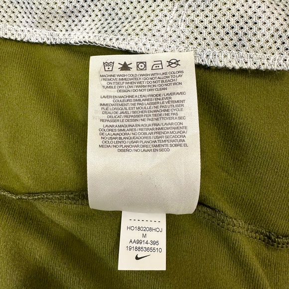 Nike PHILADELPHIA EAGLES “Salute to Service” Men’s Hybrid Jacket - Picture 3 of 4